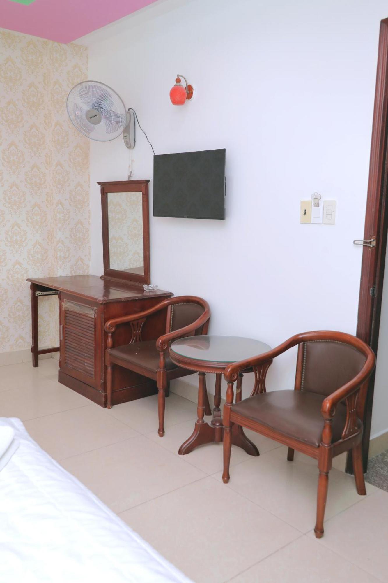 Khach San Sao Mai Xanh - Sao Mai Xanh Hotel Хошимін Екстер'єр фото